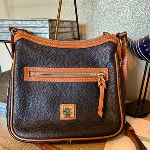 Dooney and Bourke shoulder bag